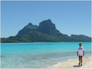 An afternoon stroll on the beach