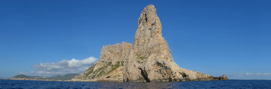 Es Vedra - an alien base?